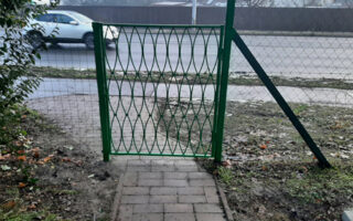 Elkészült a kapu a Sztaravoda parkban című bejegyzés kiemelt képe
